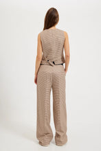 Load image into Gallery viewer, Plaid Vintage Vest Suit
