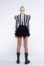 Load image into Gallery viewer, Monochrome Cropped Jacket with Puffed Sleeves Lapel
