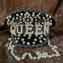 Load image into Gallery viewer, Luxury Pearl Black Bridal Hat
