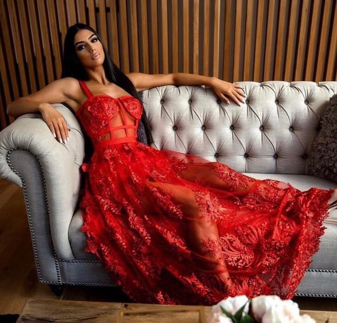 Lace Sleeveless Hollow- Out Evening  Dress
